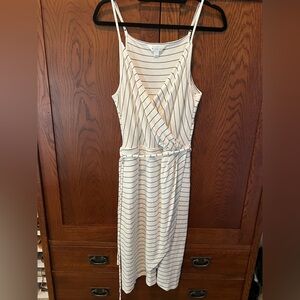 Market & Spruce Cream Tie Front Sheath Dress